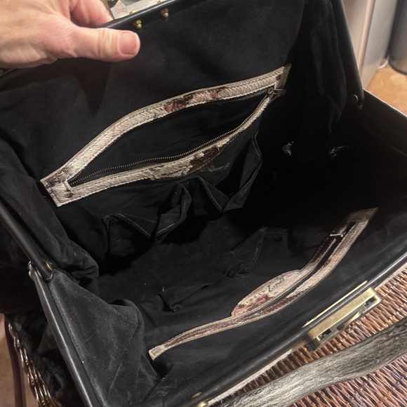 Full Grain Leather Western Artisan Bag Antler Handle Marilyn Monroe Pet Carrier - Picture 4 of 9